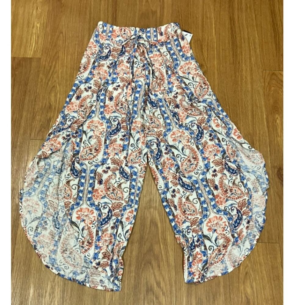 BCX Juniors' Tie-Front Gauze Cropped Printed Pants Size XS